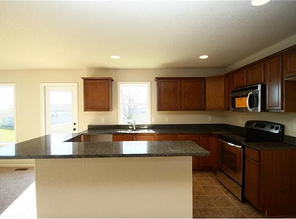 5th image of 3004 19th Street Southwest St