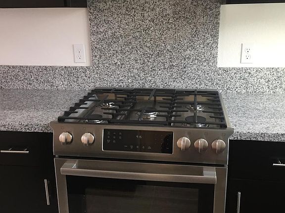 3rd image of 4289 Panorama Dr
