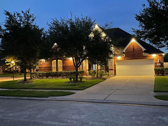 5th image of 3001 Decker Field Ln