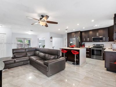 6810 Douglas St, Hollywood, FL, 33024