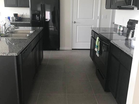 3rd image of 7572 Tuscan Bay Cir
