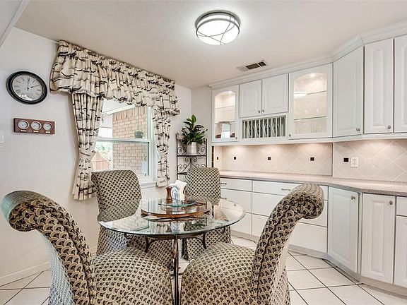 5th image of 3420 Shady Hollow Ln