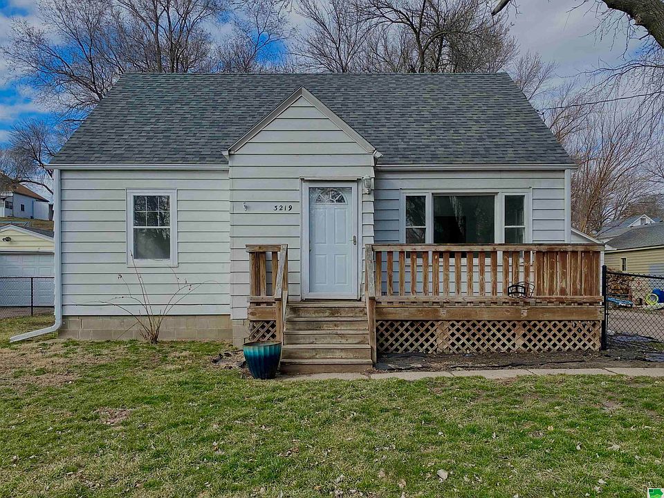 1st image of 3219 Glenn Ave