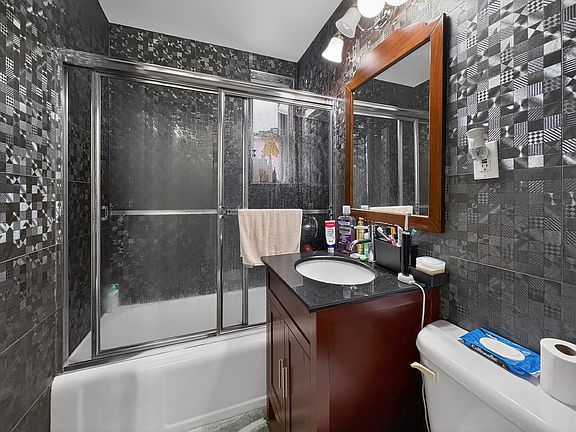 4th image of 105-24 63rd Dr APT 4L
