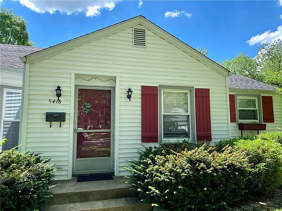 3rd image of 5418 Rosslyn Ave