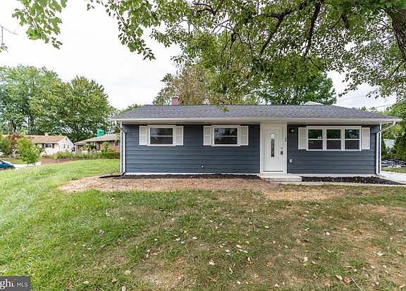 2nd image of 1304 Eleanore Dr