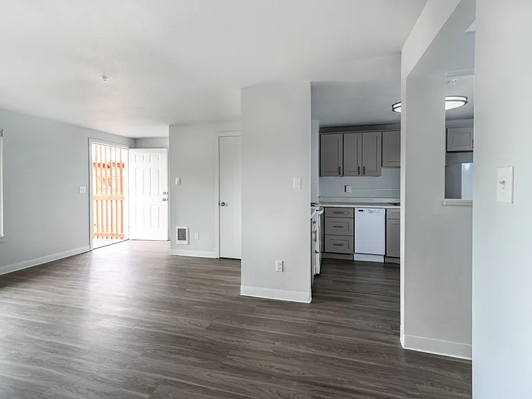 12520 SE Stark St #1 — Photo 3