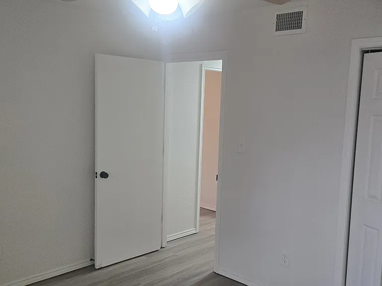 504 S Judd St — Photo 18