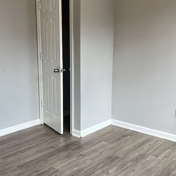 87 Schuyler Ave #1 — Photo 18