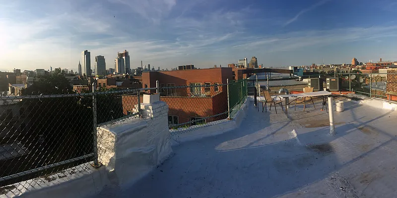 Rented by Loom Group | media 33