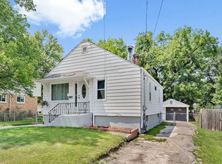 1464 Wood St, Crete, IL 60417