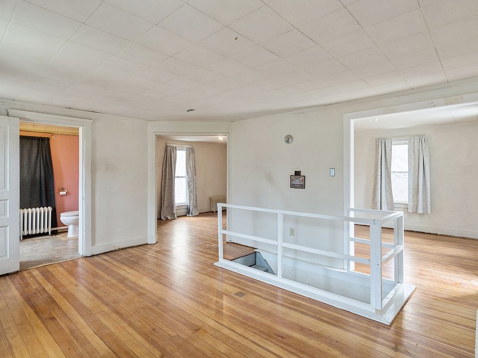 10th image of this home