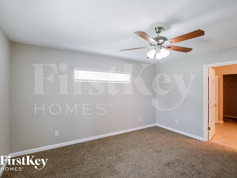 1497 SW San Sebastian Ave — Photo 6