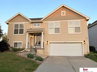 4953 S 194th St, Omaha, NE 68135