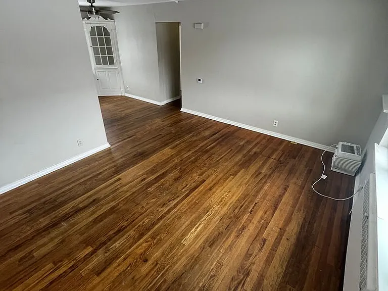 1660 St Joseph Blvd — Photo 14