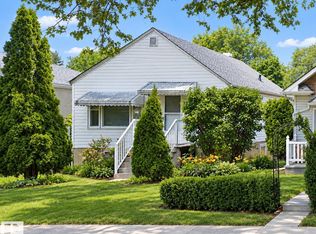 11922 69th St NW, Edmonton, AB T5B 1S5