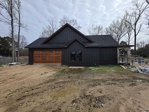 5th image of 66 Friendship Rd