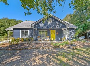 385 Sunset Dr, Statham, GA 30666