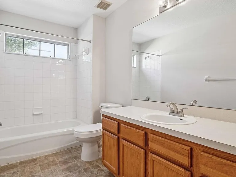 2nd bathroom upstairs