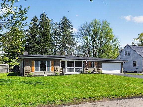 2nd image of 22 Riverview Hts