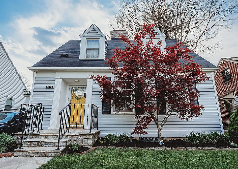 1st image of 2917 Hillview Ave