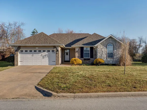 1109 W Scenic Hills Drive, Nixa, MO 65714