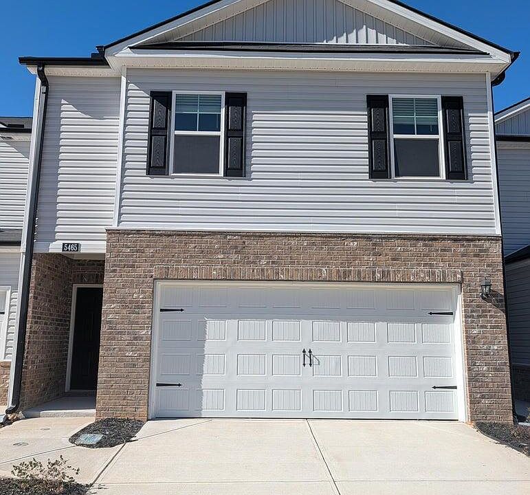 1st image of 575 Aquamarine Row