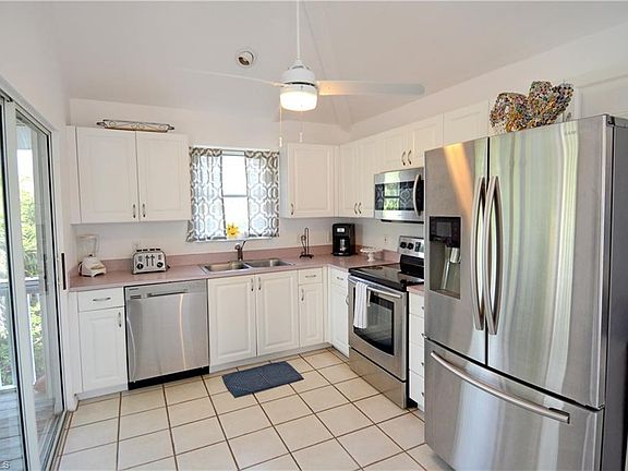 4th image of 4560 Hodgepodge Ln