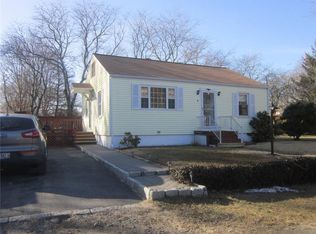 6 Kugler Ln, Bradford, RI 02808