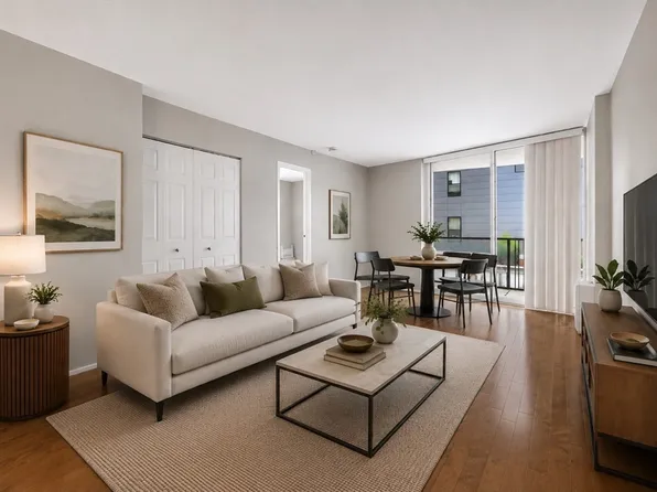 19 Winchester St APT 208, Brookline, MA 02446