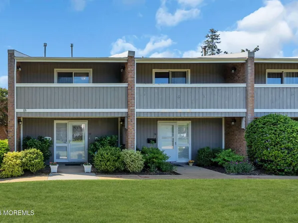 52 Linden Court, Spring Lake Heights, NJ 07762