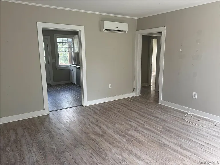 425 Landing Ave — Photo 4