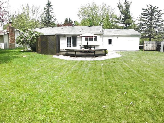 3rd image of 3208 Whitewood Dr