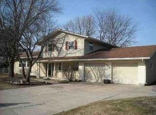 407 Stafford Rd, Janesville, WI 53546