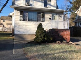 36 1st St, Dumont, NJ 07628