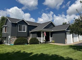 8138 Hunter Lake Dr, Clear Lake, MN 55319