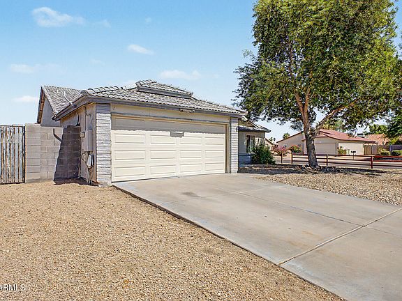 2nd image of 10005 N 64TH Avenue
