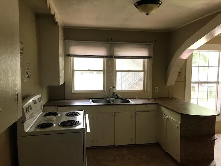 502 Webster St #B — Photo 6