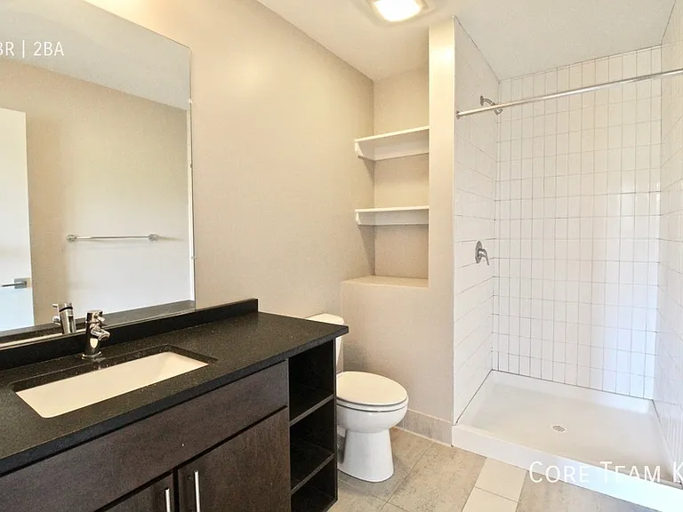 3632 Gillham Rd #N303 — Photo 6