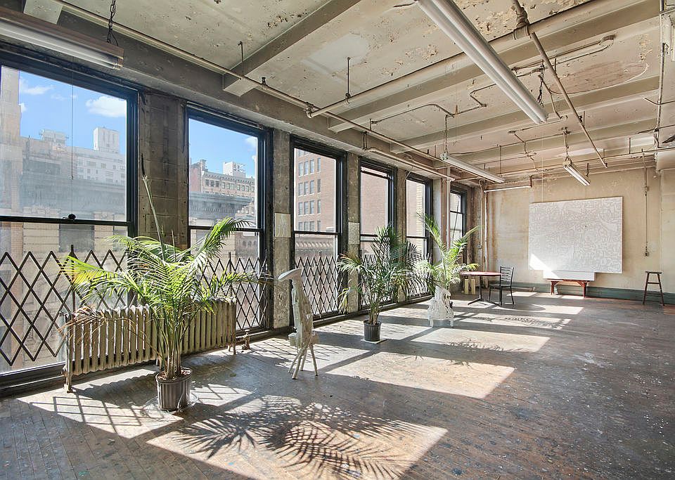 1st image of 17 E 16th St Fl 6