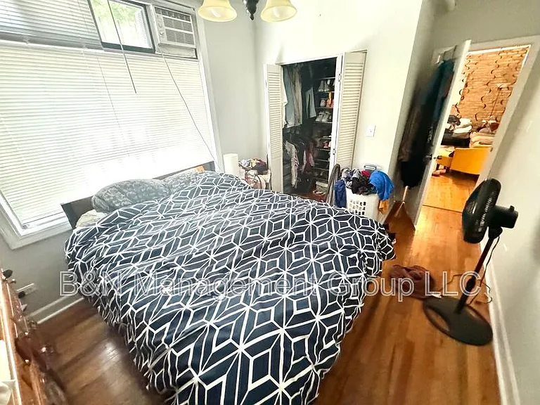 918 W Oakdale Ave #BF — Photo 10