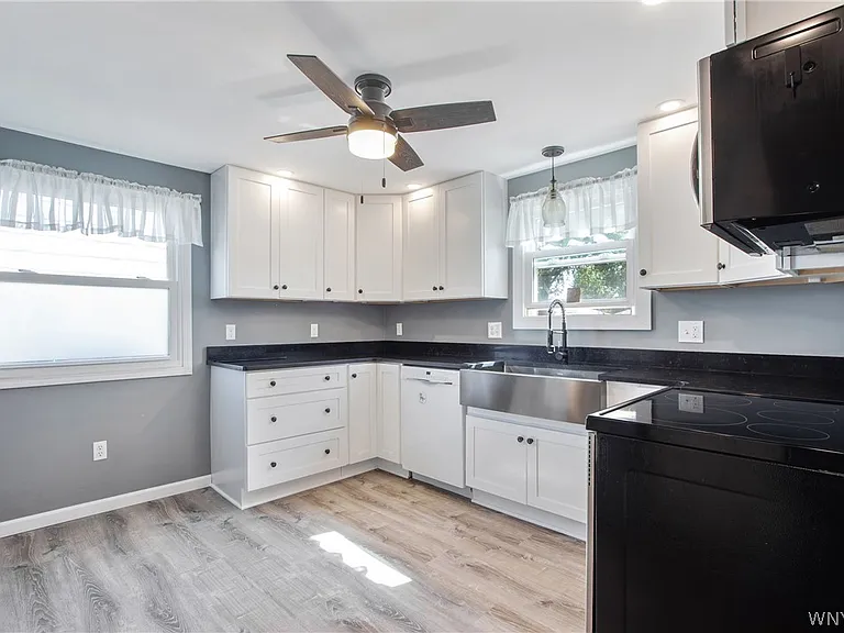 235 Robert Dr #LEFT SIDE — Photo 5
