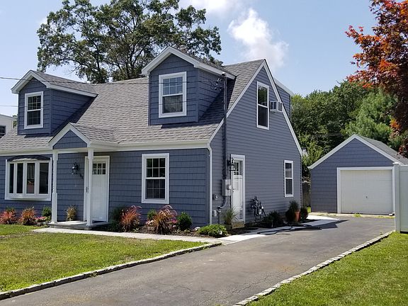 2nd image of 563 Seaford Ave