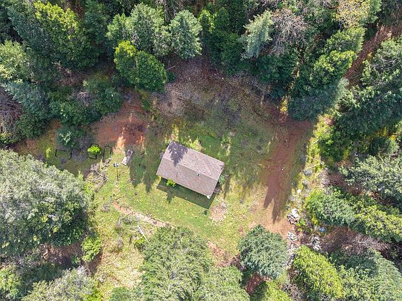 4th image of 2787 Davis Creek Rd