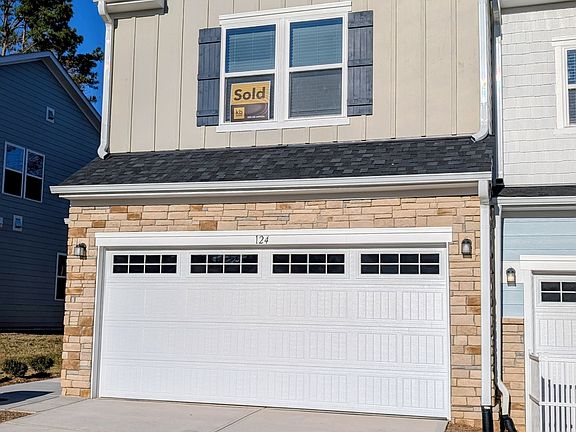 4th image of 124A Malbec Dr
