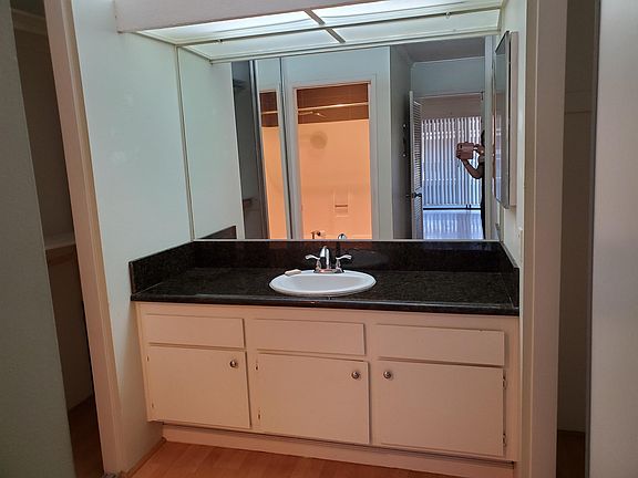 Bathroom sink, granite countertop
