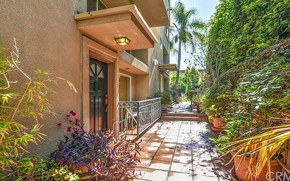 3rd image of 805 N Alta Vista Blvd APT 2