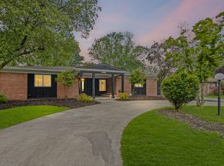 18908 E Louise Dr, Lansing, IL