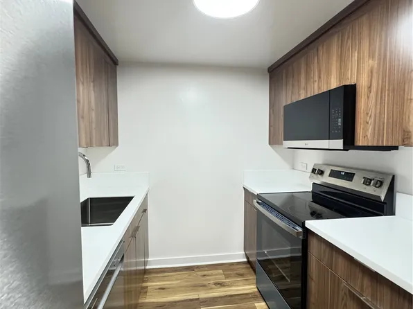 855 Makahiki Way APT 110, Honolulu, HI 96826