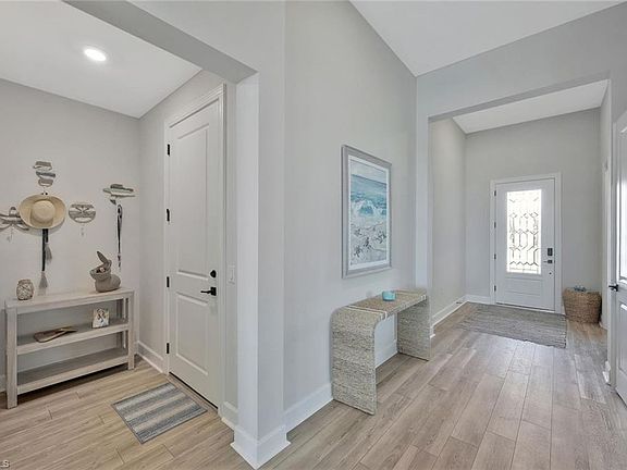 5th image of 17673 Kinzie LN